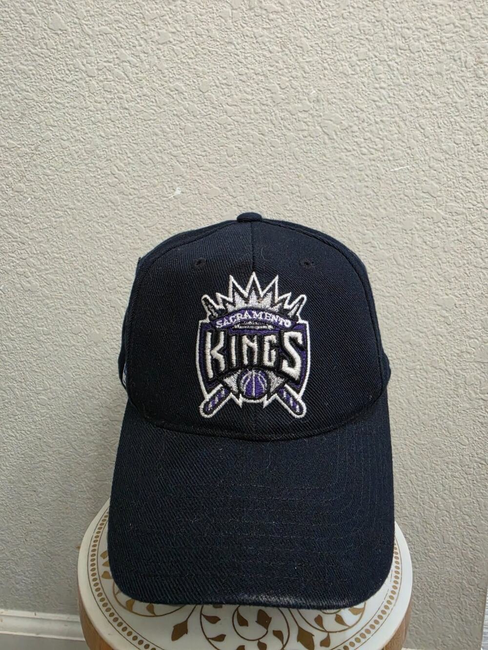 Vintage Sacramento Kings Reebok NBA Strapback Dad Hat Cap Black Embroidered